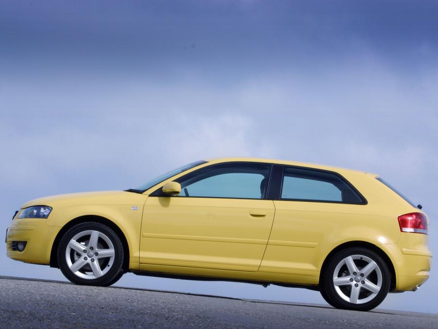  Audi A3 2.0 TDI (8P) 2003 года  (UK) (фото 6 из 10)
